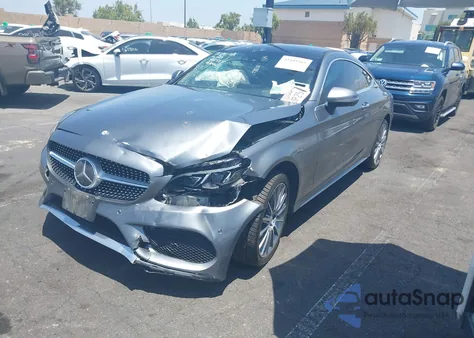 2017 Mercedes-Benz C 300 z USA, uszkodzony, nr VIN WDDWJ4JB6HF358345